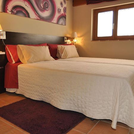 Hostal De Cabrit Sant Mateu Luaran gambar