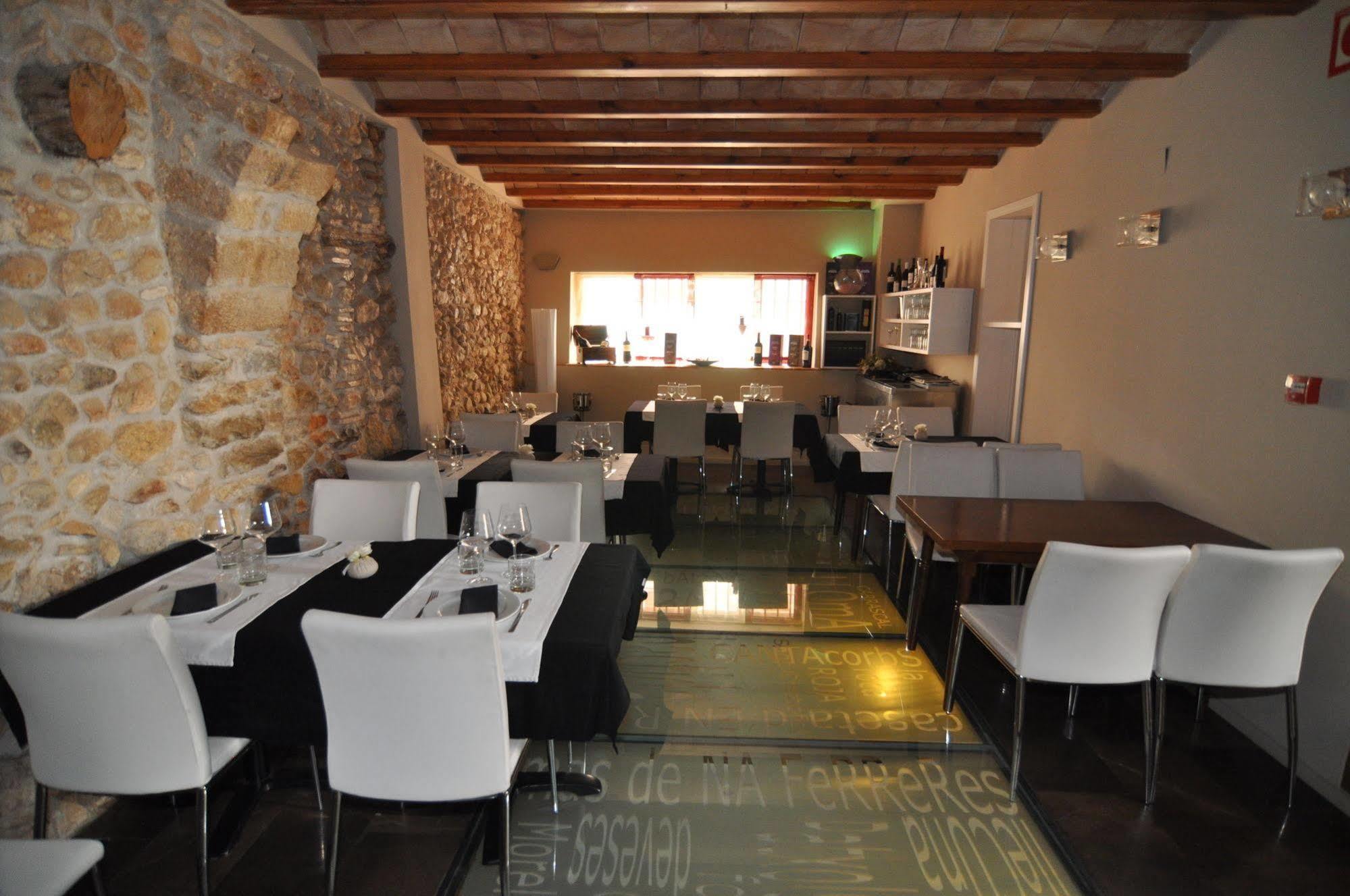 Hostal De Cabrit Sant Mateu Luaran gambar